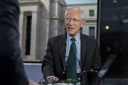 宣威宏观经济学教授兼实践者Stanley Fisher逝世 曾培养全球多位经济决策者